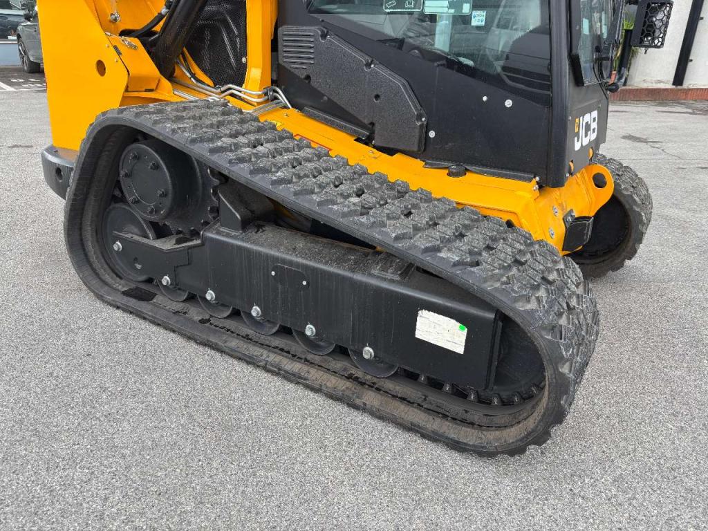JCB Teleskid 3TS-8T Photo 3