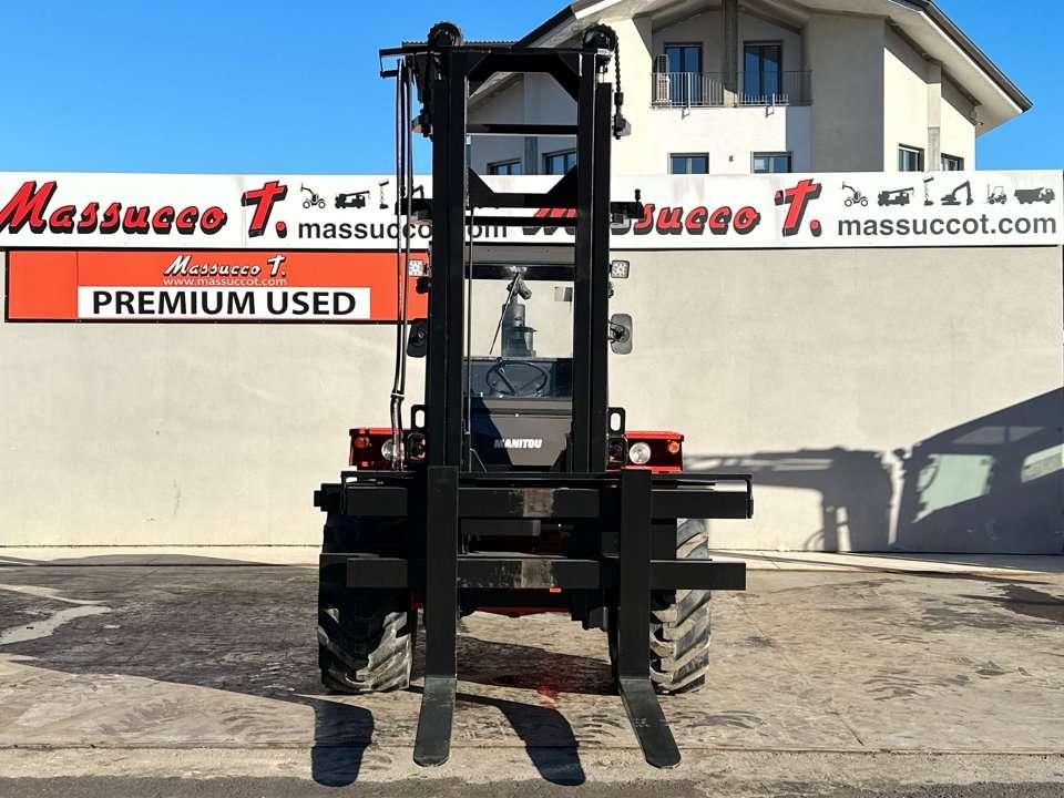 Manitou MB60H 4X2 Photo 15