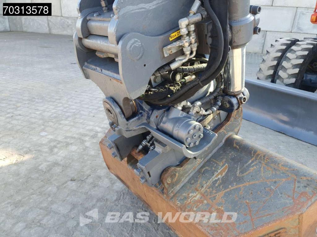 Takeuchi TB295 W Photo 17