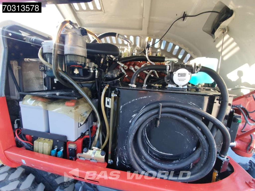 Takeuchi TB295 W Photo 23