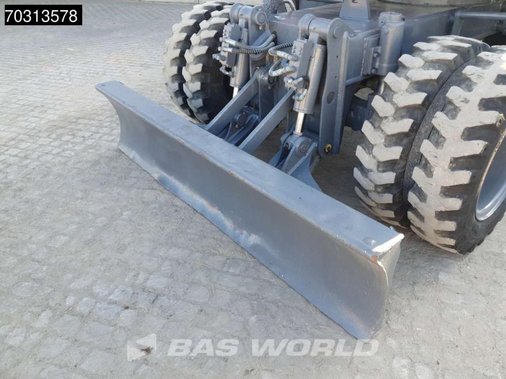 Takeuchi TB295 W Photo 29