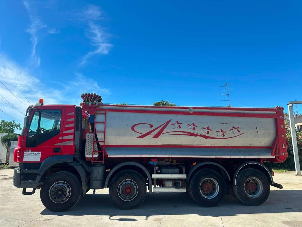 Iveco Trakker 480 Photo 2