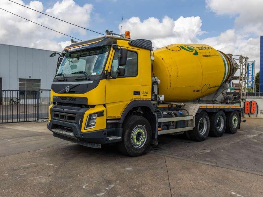 Volvo FM 370 - LIEBHERR 10m3 Photo 1