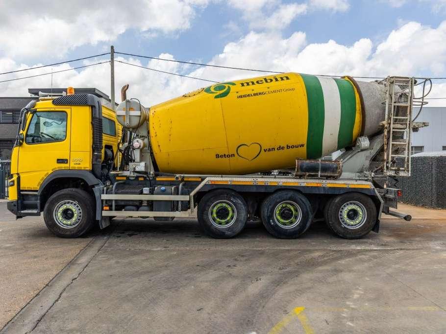 Volvo FM 370 - LIEBHERR 10m3 Photo 2