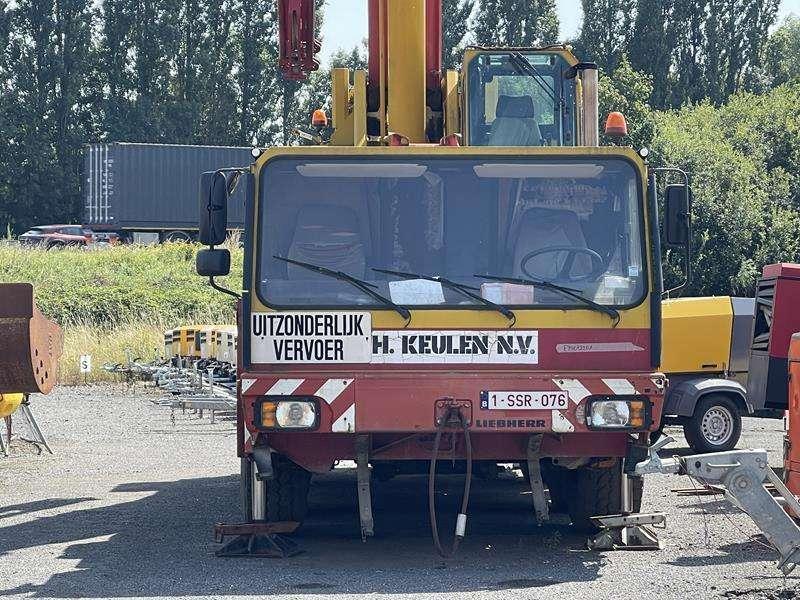 Liebherr LTM 1050 / 1 Photo 2