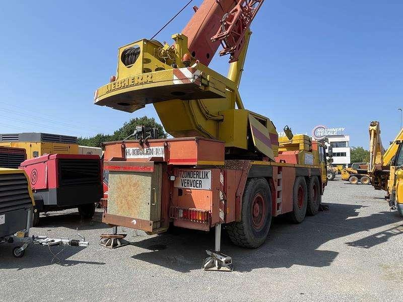 Liebherr LTM 1050 / 1 Photo 3