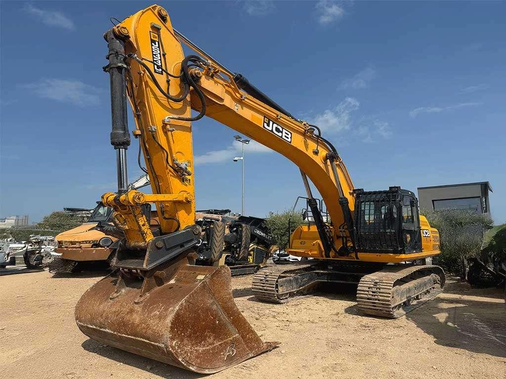 JCB JS330NLC4F Photo 1