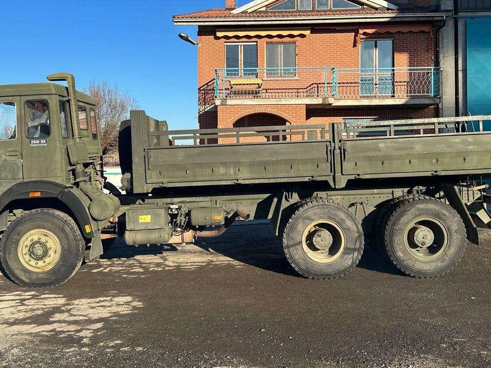 Iveco 260-35 6x4 Photo 2