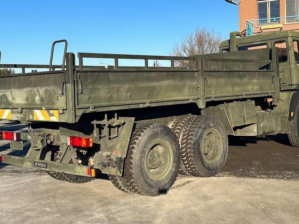 Iveco 260-35 6x4 Photo 20
