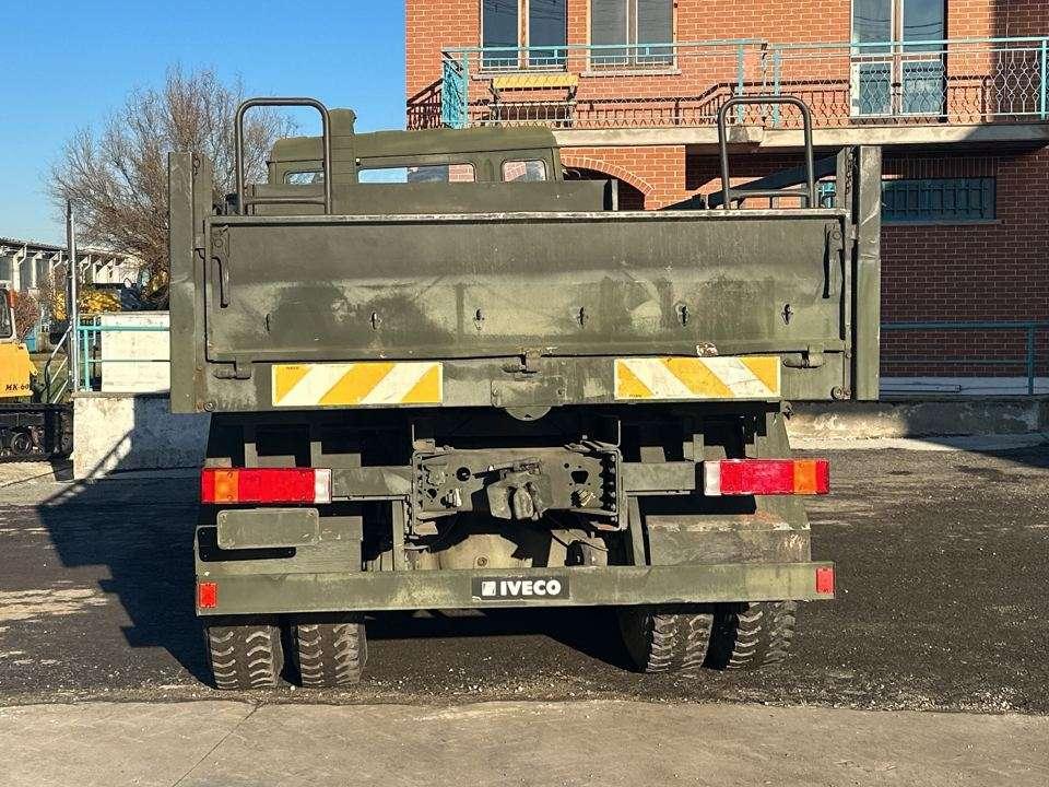 Iveco 260-35 6x4 Photo 21