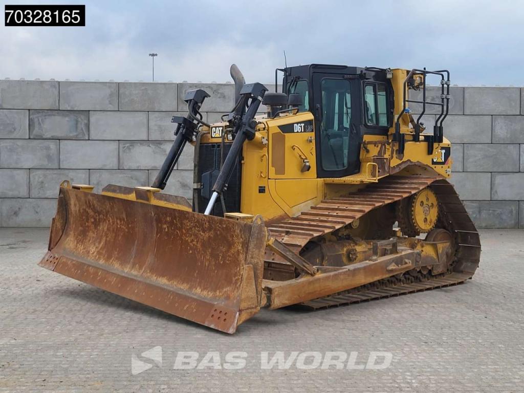 Caterpillar D6 T LGP Photo 2