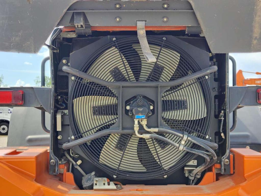 Hitachi ZW 180-6 Photo 13
