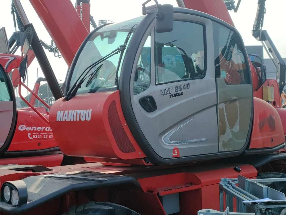Manitou MRT 2540 PRIVILEGE Photo 2