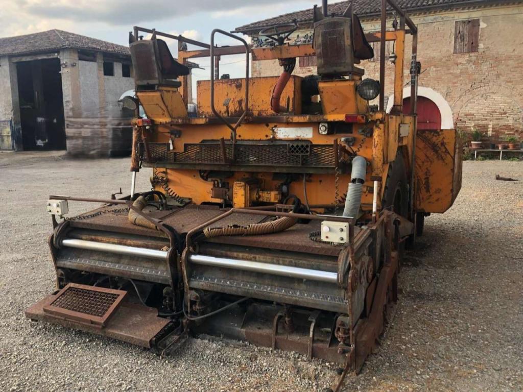 Bitelli Finitrice stradale gommata Photo 1