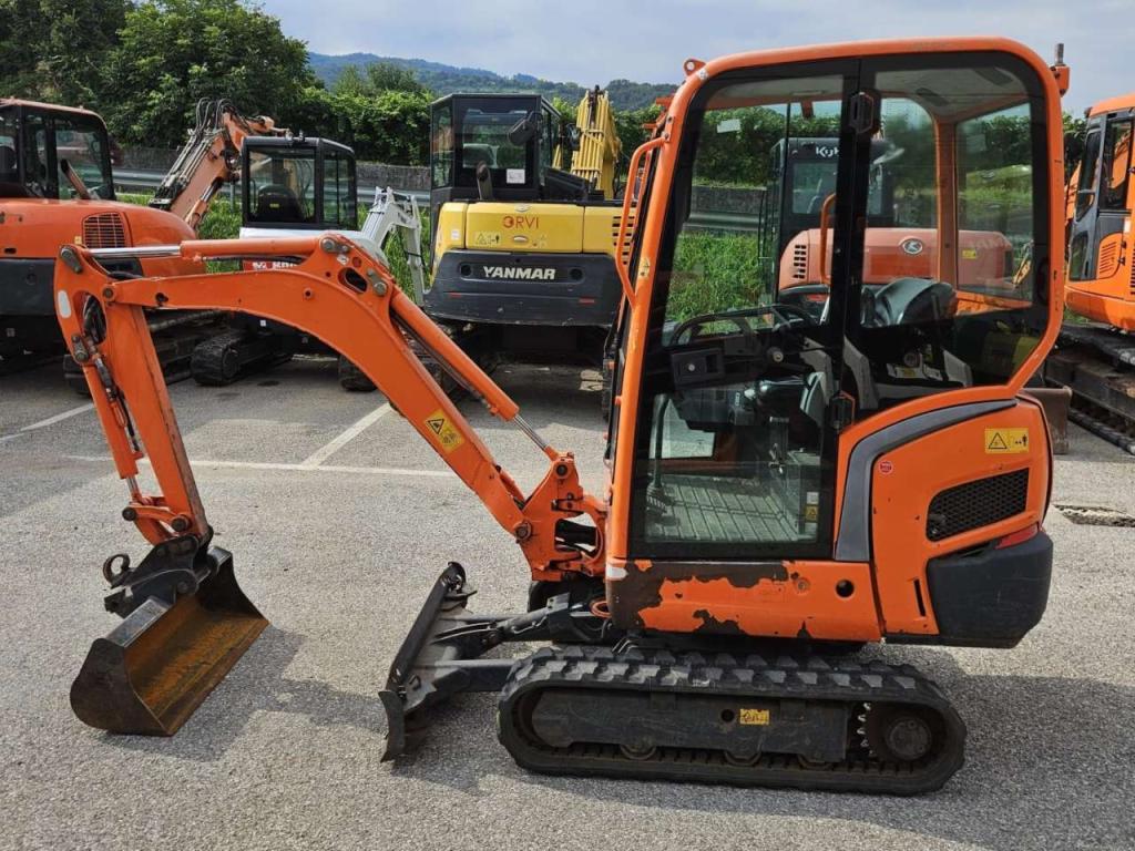 Kubota KX016-4 Photo 2