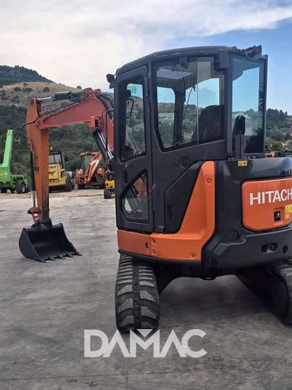 Hitachi ZX55U Photo 2