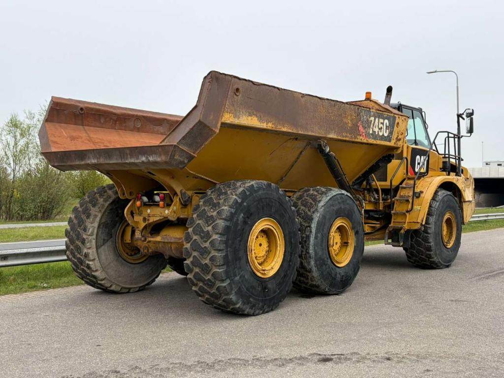 Caterpillar 745C Photo 5