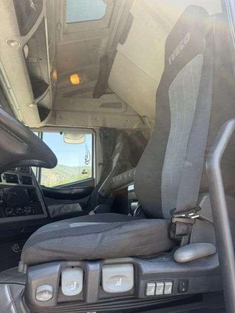 Iveco STRALIS 560 Photo 5
