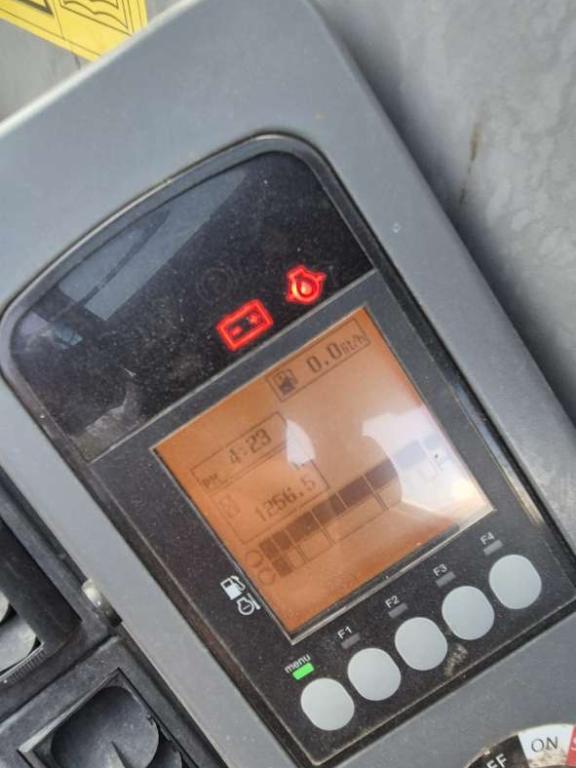 Yanmar Vio80 Photo 2