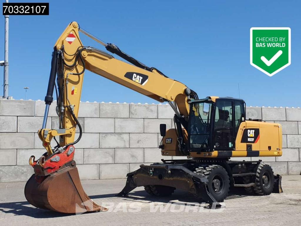 Caterpillar M322 F OUTRIGGERS + BLADE Photo 1
