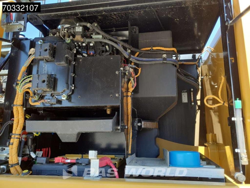 Caterpillar M322 F OUTRIGGERS + BLADE Photo 20