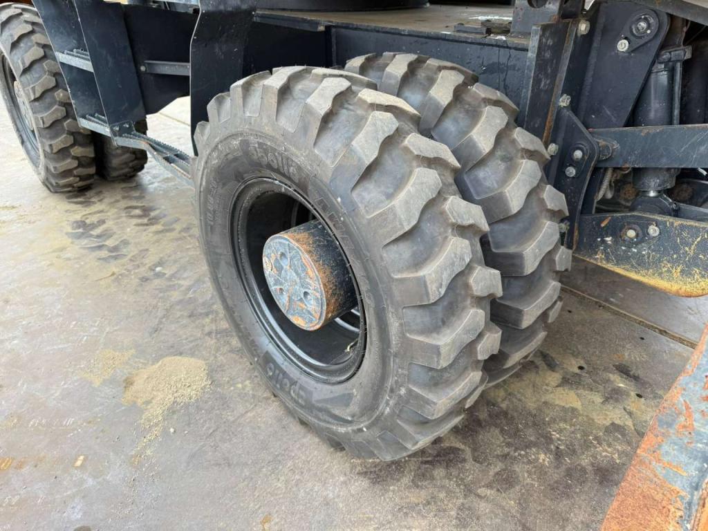 Komatsu PW180-11 Photo 12