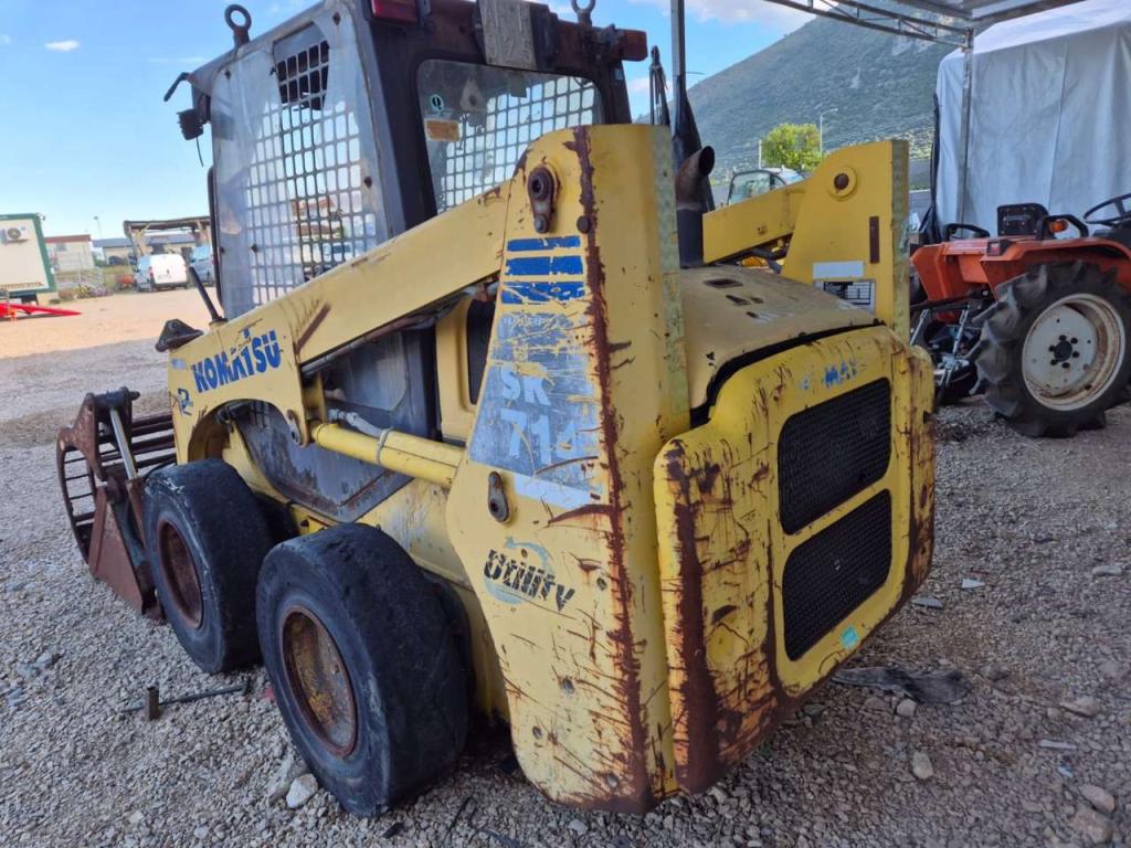Komatsu SK714-2 Photo 3