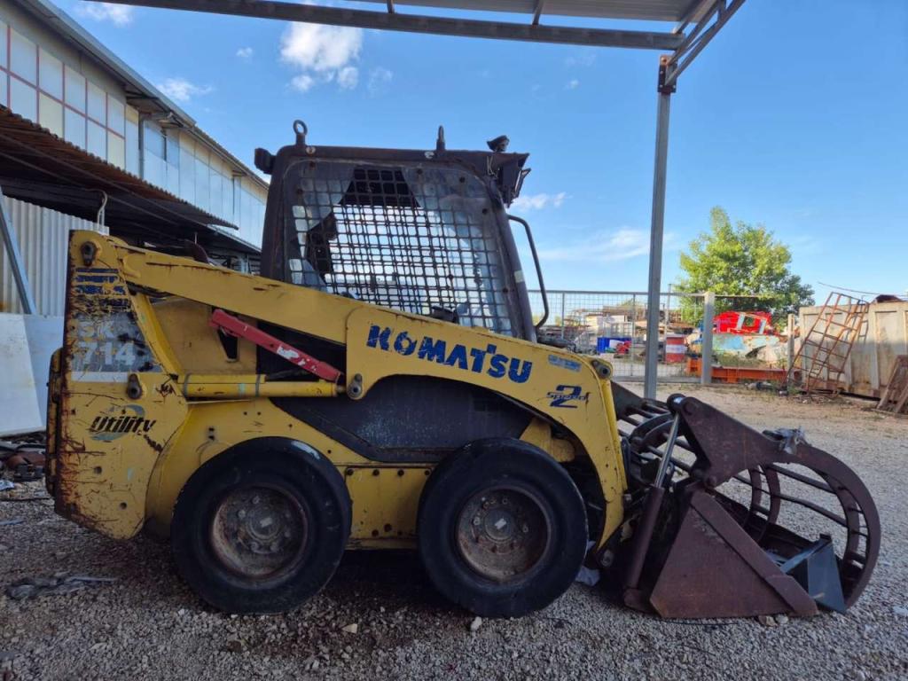 Komatsu SK714-2 Photo 5