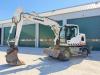 Liebherr A914 Compact Outriggers // Quick Coupler // 5x attachment Photo 3 thumbnail
