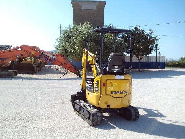 Komatsu PC16R-3HS Photo 14