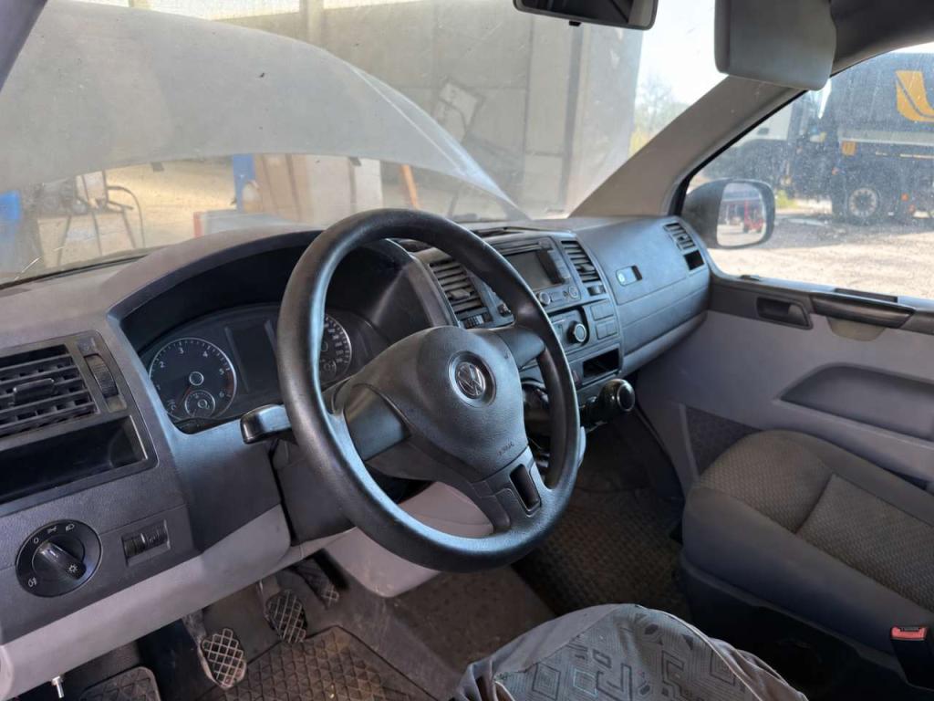 Volkswagen Transporter 4 Motion Photo 8
