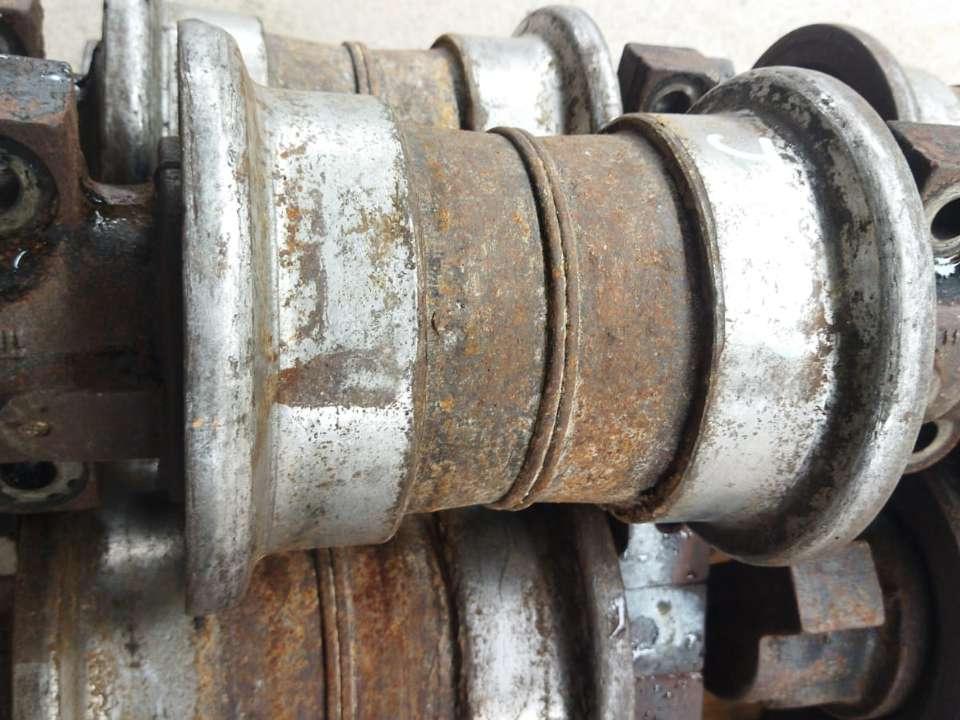Galets pour JCB JS 330 Photo 3