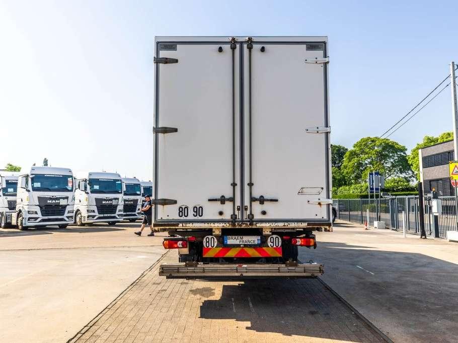 Renault D 320+HAYON BAR 2 T. Photo 4