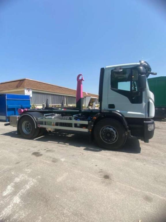 Iveco EUROCARGO 180E32K SCARRABILE Photo 5