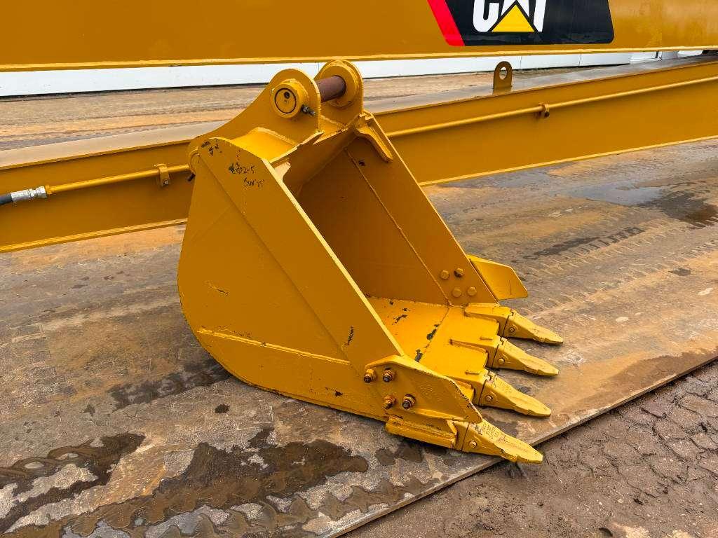 Caterpillar Long Reach Attachments 18m - Fits to 20-25t Photo 6