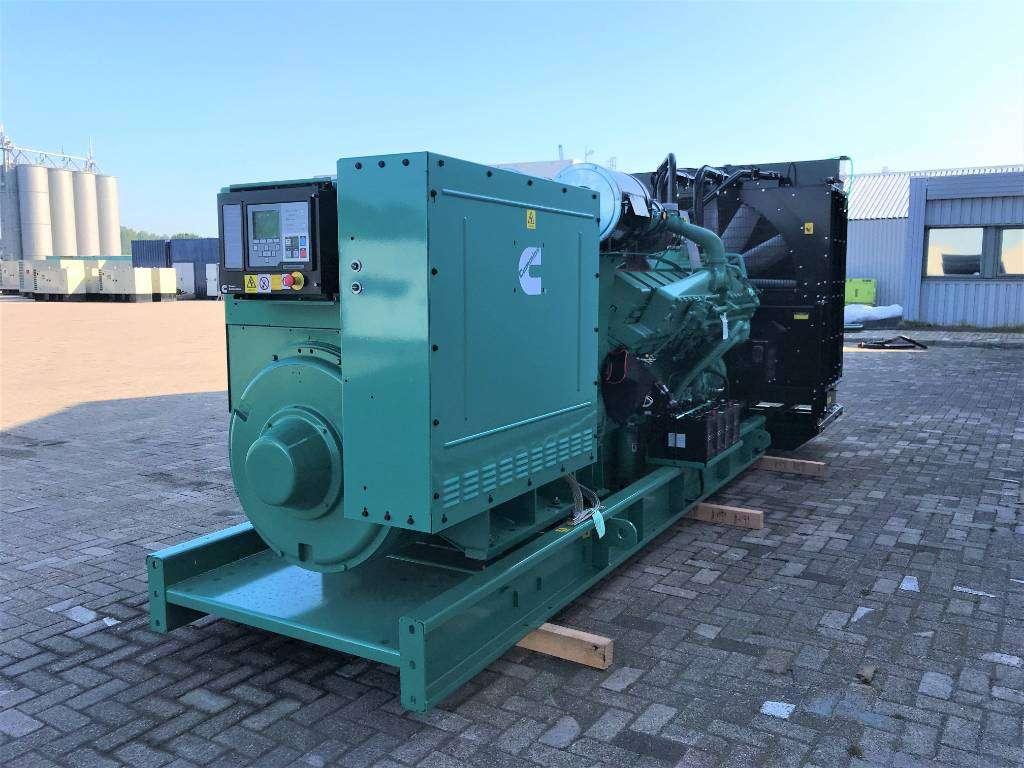Cummins C1875D5 - 1875 kVA Generator - DPX-18535-O Photo 3