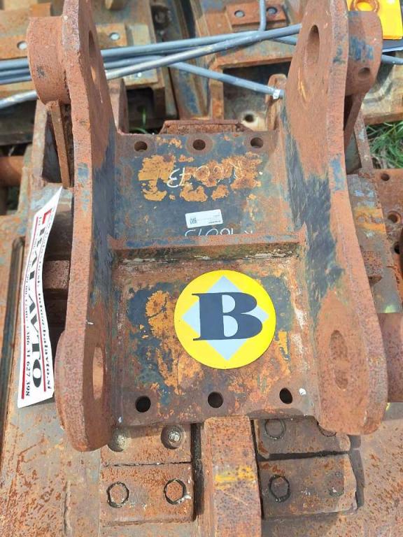pin-on for 25-32 ton excavators Attachment plate Photo 2