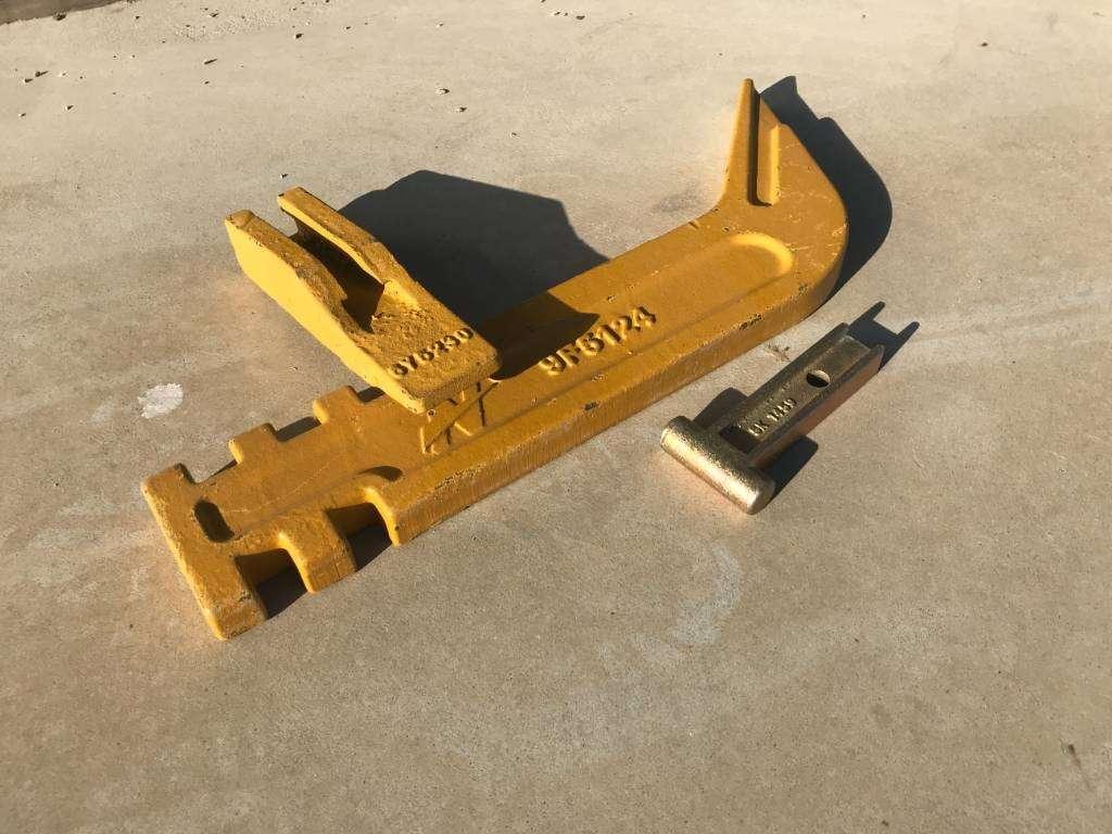 Caterpillar 120H / 120M / 140H / 140M / 160H / 160M Scarifier Photo 1