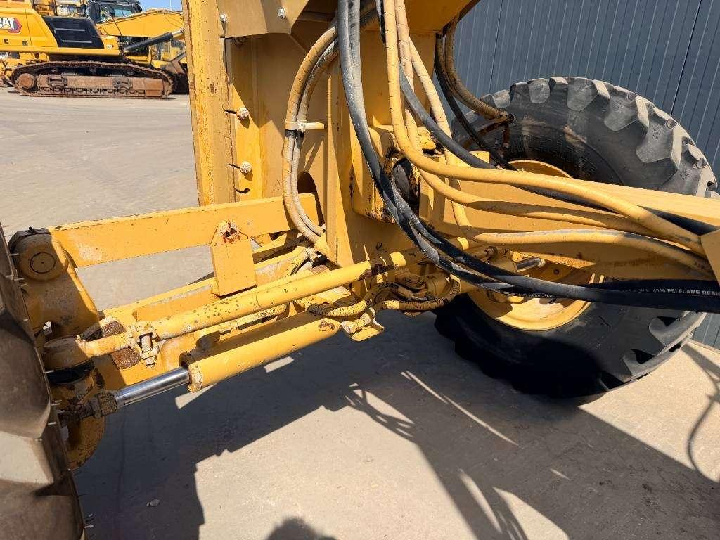 Caterpillar 140H Photo 19