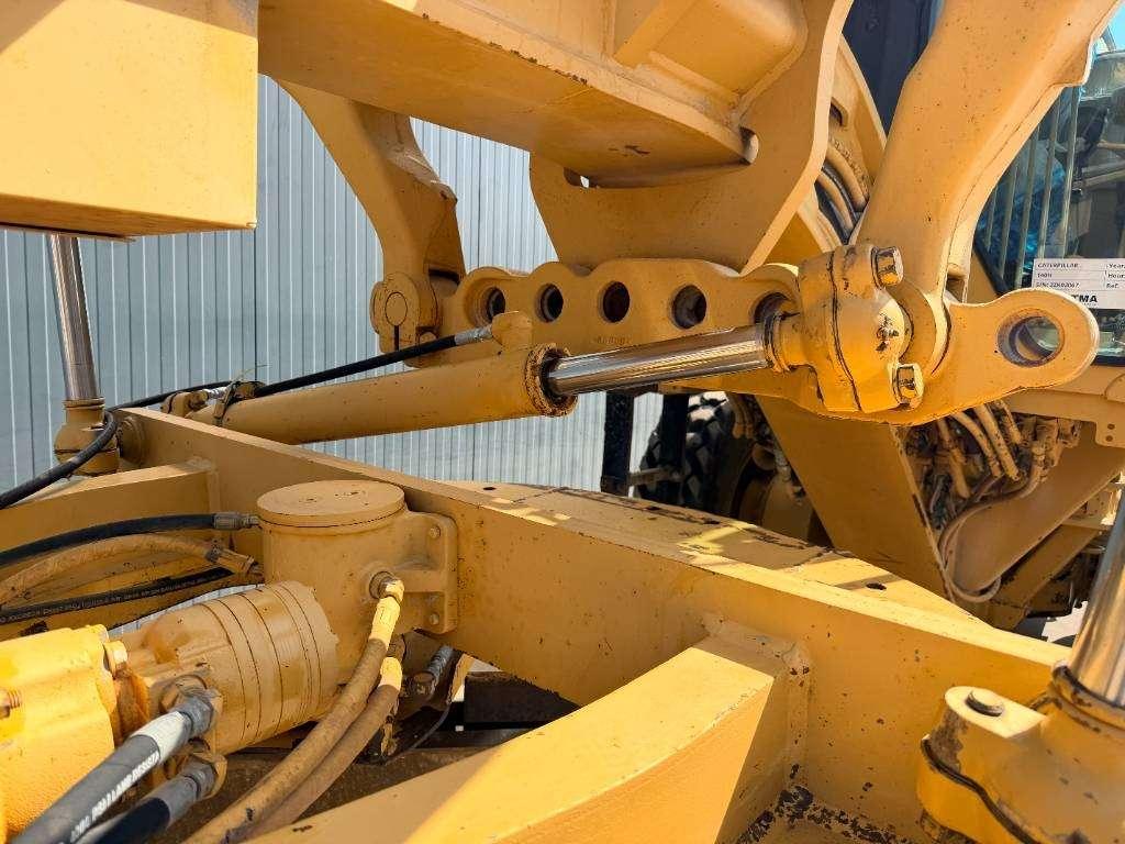 Caterpillar 140H Photo 3