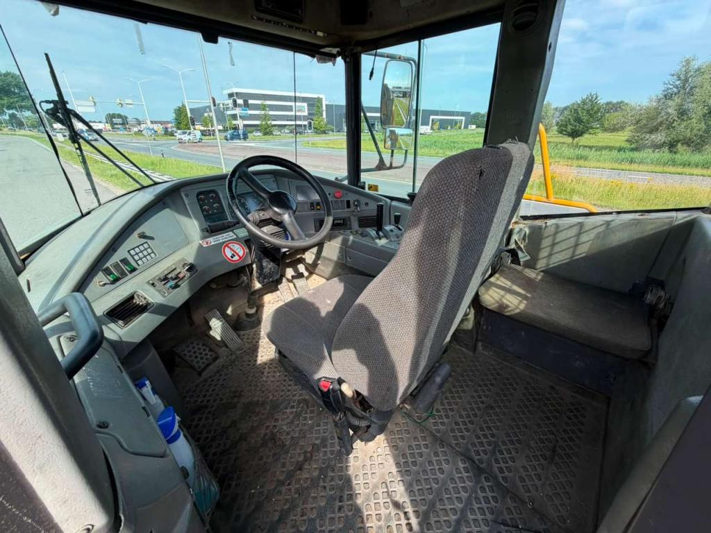 Volvo A25D Photo 17