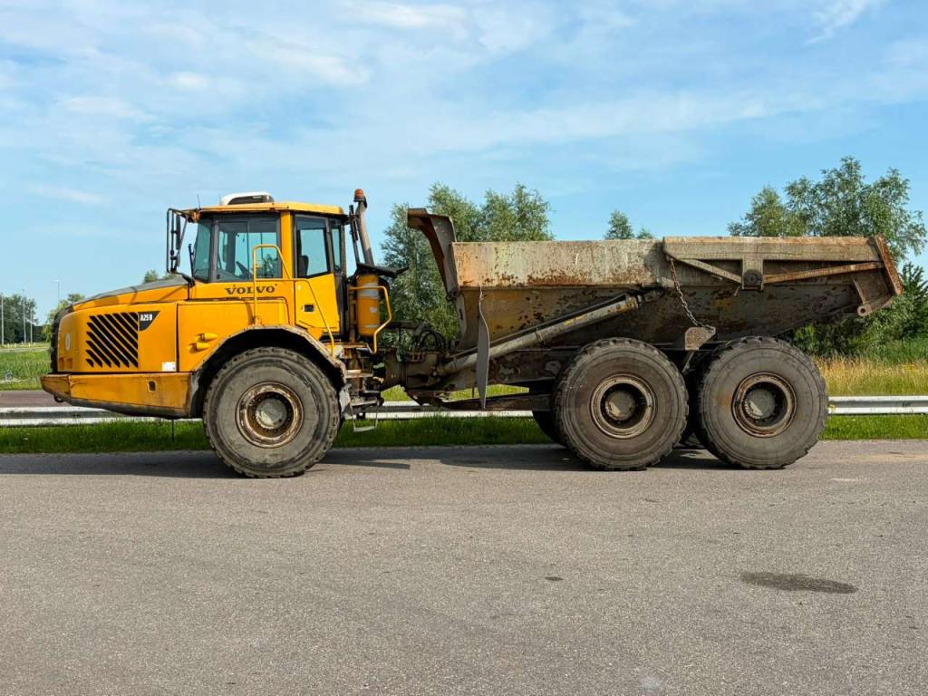 Volvo A25D Photo 2