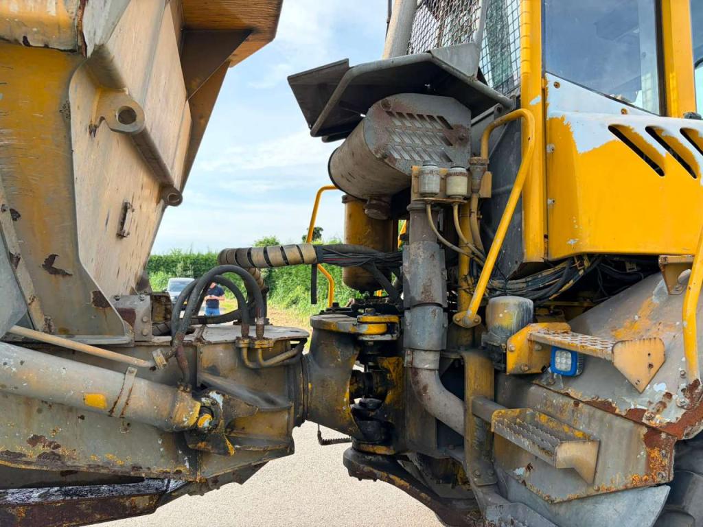 Volvo A25D Photo 26