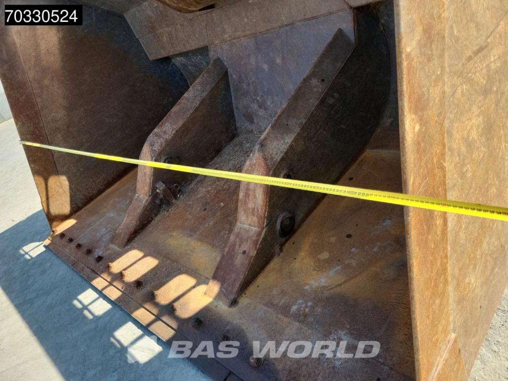 Case 921 G HIGH TIP BUCKET Photo 19
