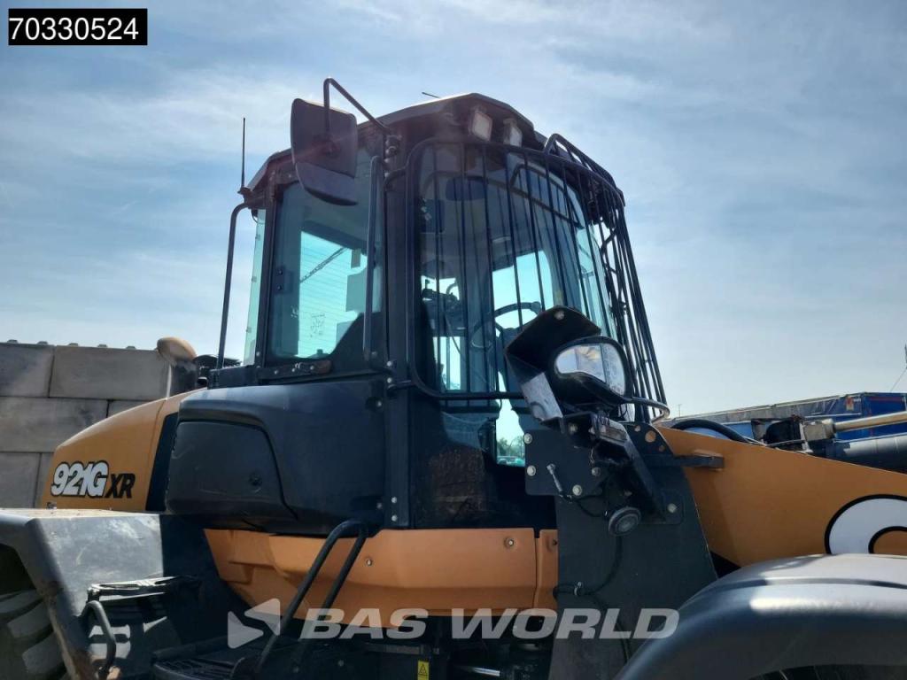 Case 921 G HIGH TIP BUCKET Photo 22