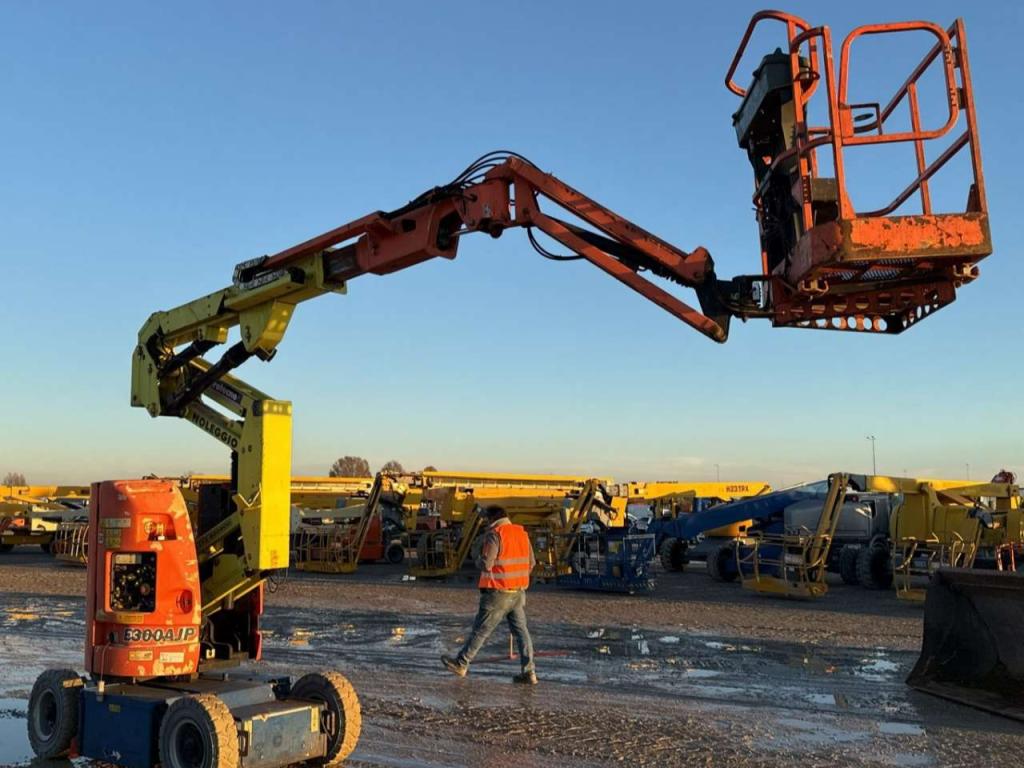 JLG E300ajp Photo 2