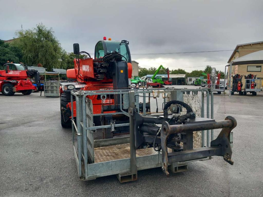 Manitou MRT 2150 Photo 10