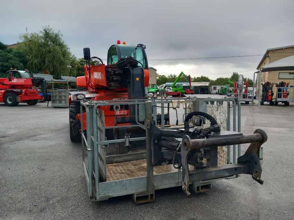 Manitou MRT 2150 Photo 13