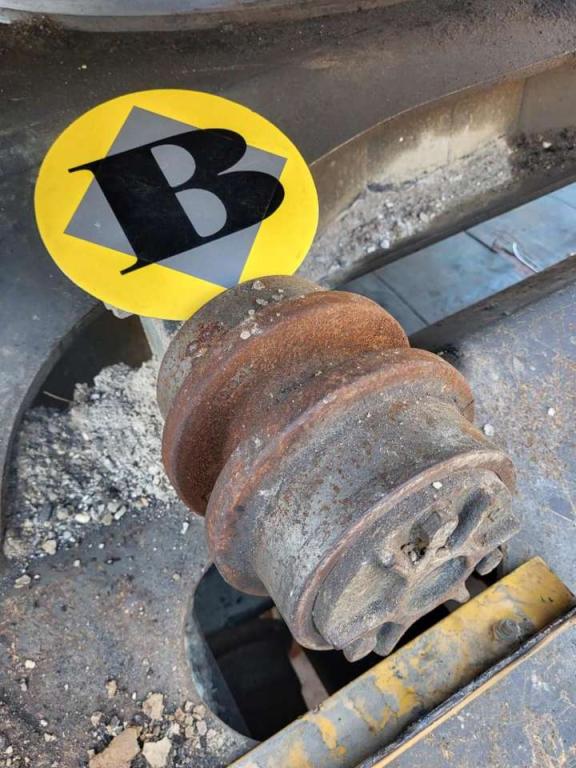 Volvo rollers 14573180 for Volvo excavators Photo 11