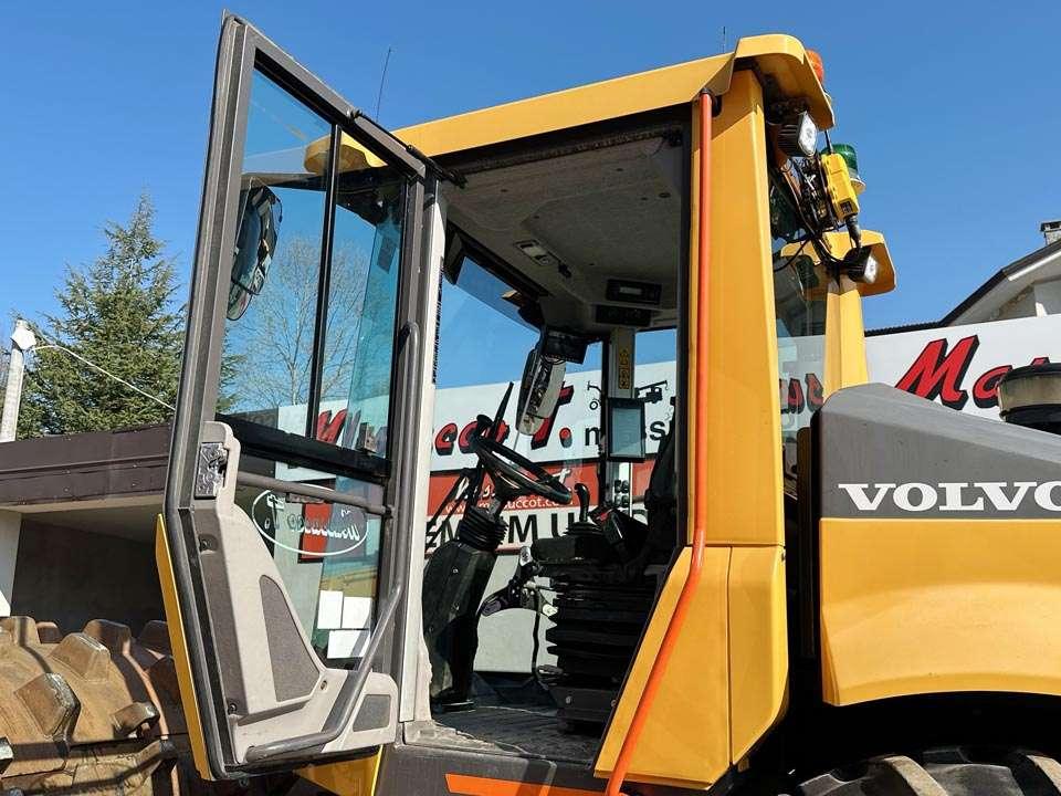 Volvo SD135B Photo 14